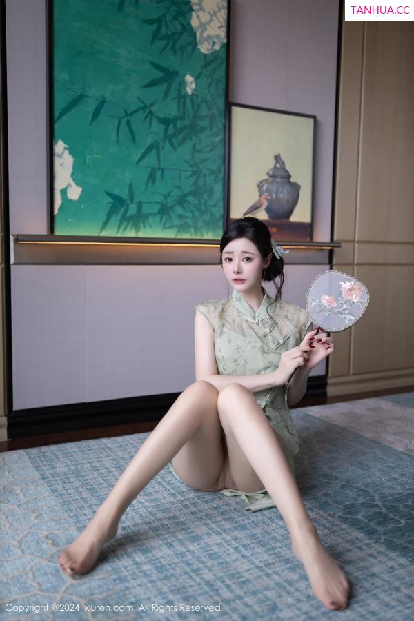 逗逗DouDou  [XiuRen]高清写真图 2024.09.06 No.9124 小逗逗 丝袜美腿第5张图片